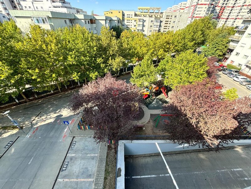 Ten Blocks Pacii  - 7 min metrou prima inchiriere apartament 2 camere