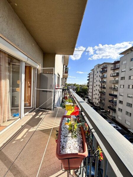 Ten Blocks Pacii  - 7 min metrou prima inchiriere apartament 2 camere